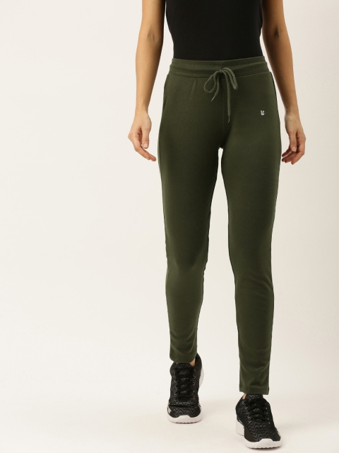 

Sports52 wear Women Green Slim Fit Solid Track Pants