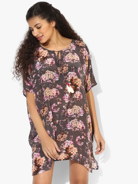 

The Kaftan Company Women Charcoal Grey & Beige Printed Beach Dress