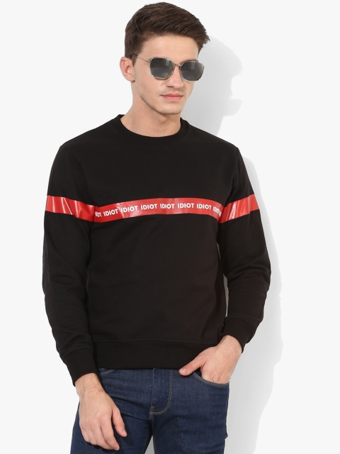 

Tiktauli De Corps. Men Black Solid Sweatshirt