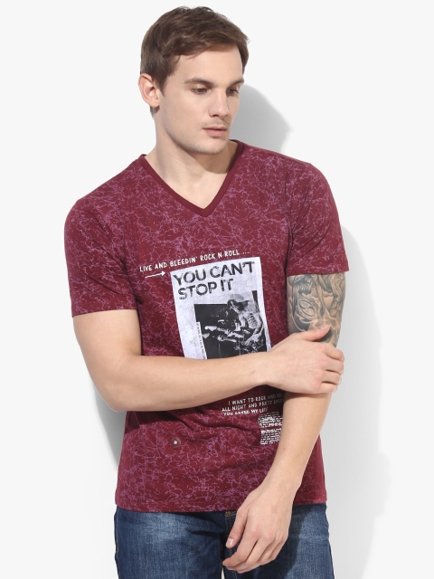 

SF JEANS by Pantaloons Men Maroon Printed V-Neck T-Shirt