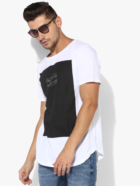 

Adamo London Men White & Black Colourblocked Round Neck T-Shirt