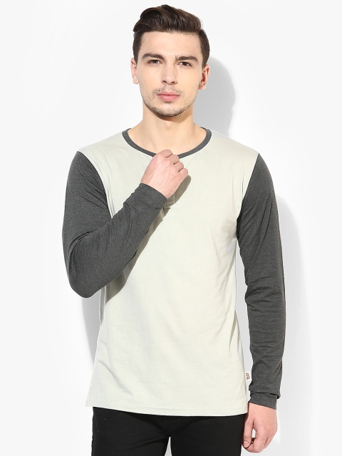 

Blue Saint Men Grey Slim Fit Henley Neck T-Shirt
