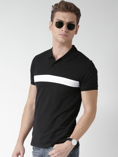 

Metersbonwe Men Black Solid Polo Collar T-shirt