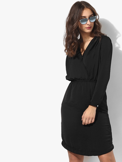 

MIAMINX Women Black Solid Wrap Dress