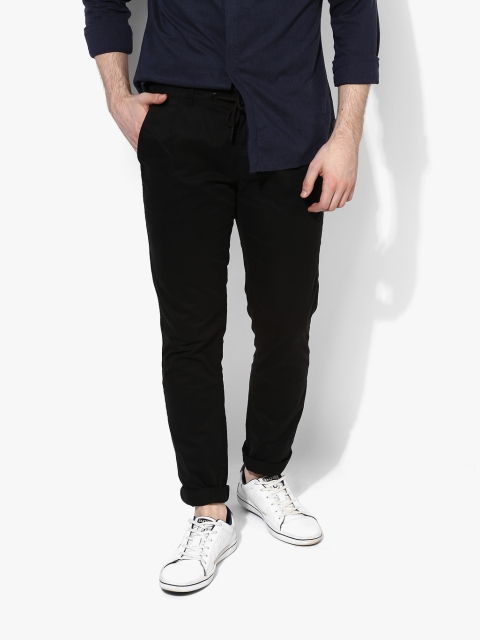 

Calvin Klein Jeans Men Black Regular Fit Solid Chinos