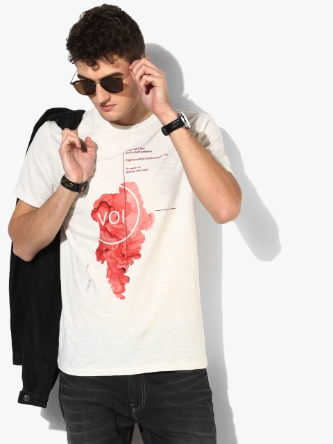 

Voi Jeans Men Off-White Printed Round Neck T-shirt
