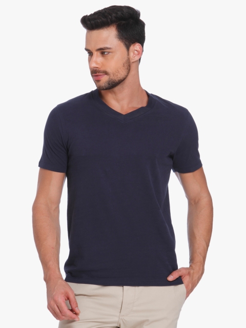 

Jack & Jones Men Blue Solid V-Neck T-shirt, Navy blue