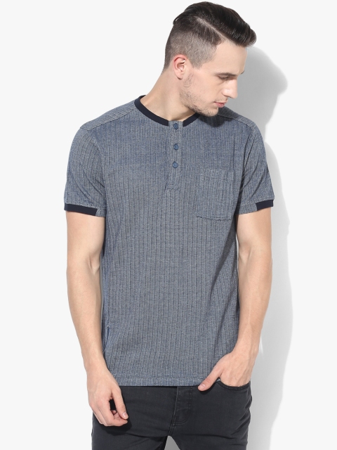 

Voi Jeans Men Grey Self Design Henley Neck T-shirt