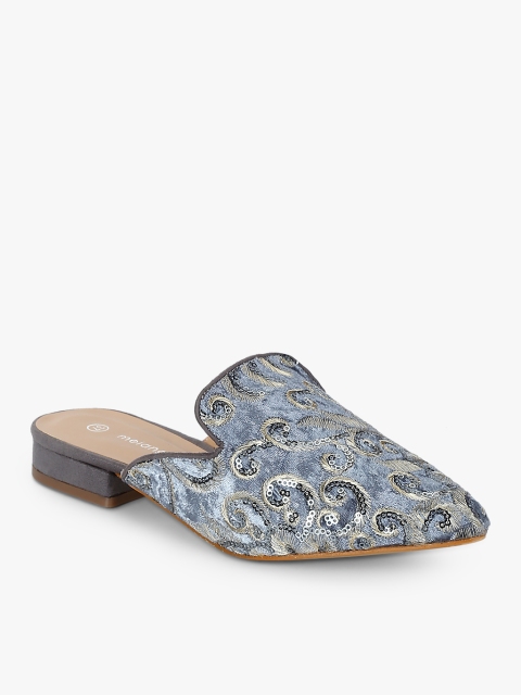 

Melange by Lifestyle Women Grey Printed Mules