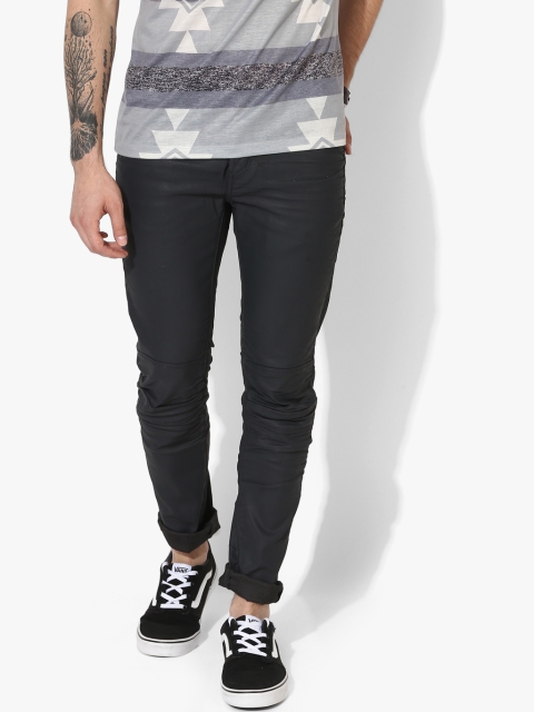 

Voi Jeans Men Black Slim Fit Mid-Rise Clean Look Jeans