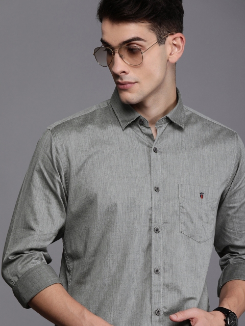 

Louis Philippe Sport Men Grey Slim Fit Solid Casual Shirt