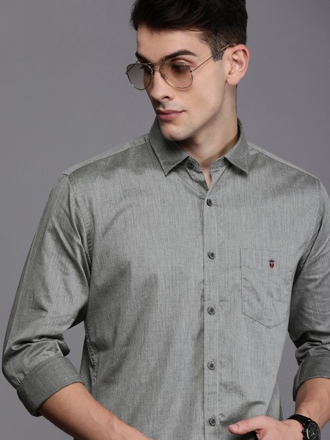 

Louis Philippe Sport Men Grey Slim Fit Solid Casual Shirt