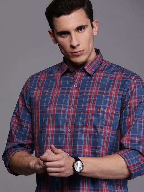 

Louis Philippe Sport Men Navy Blue & Red Slim Fit Checked Casual Shirt