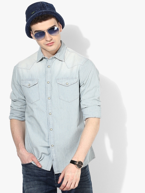 

Celio Men Blue Regular Fit Faded Denim Shirt
