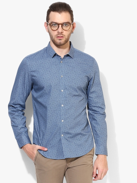 

Calvin Klein Jeans Men Blue Regular Fit Printed Casual Shirt