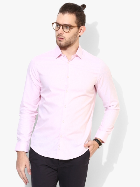 

Calvin Klein Jeans Men Pink Regular Fit Solid Casual Shirt