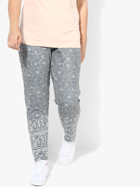 

Sweet Dreams Women Grey & White Printed Slim Fit Track Pants