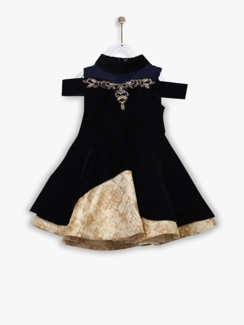 

Priyank Girls Black Solid Fit and Flare Dress With Embroidery
