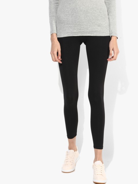 

MANGO Women Black Solid Cropped Leggings