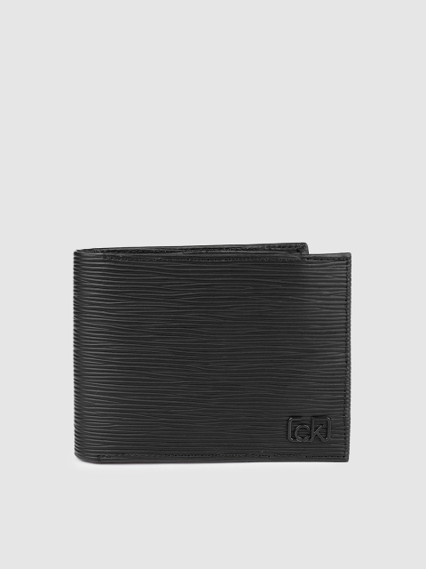 

Calvin Klein Men Black SIGNATURE Textured Two Fold Wallet