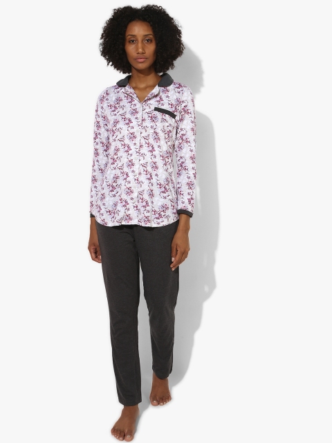 

Sweet Dreams Women Off-White & Grey Printed Night suit