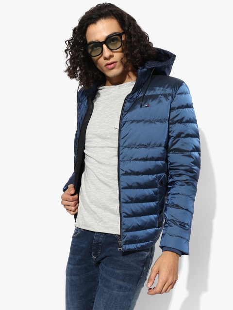 

Tommy Hilfiger Men Blue Solid Lightweight Puffer Jacket