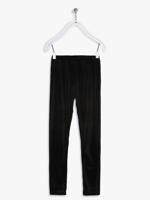 

Losan Girls Black Solid Velvet Finish Leggings