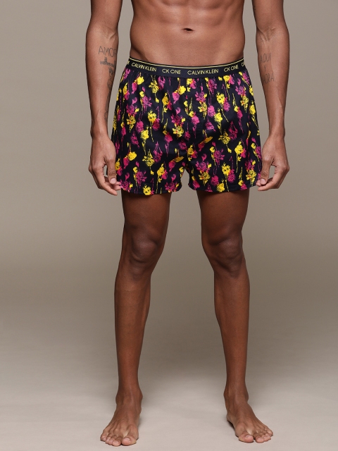 

Calvin Klein Underwear Men Navy Blue & Pink Printed Pure Cotton Boxers NB2998SW2