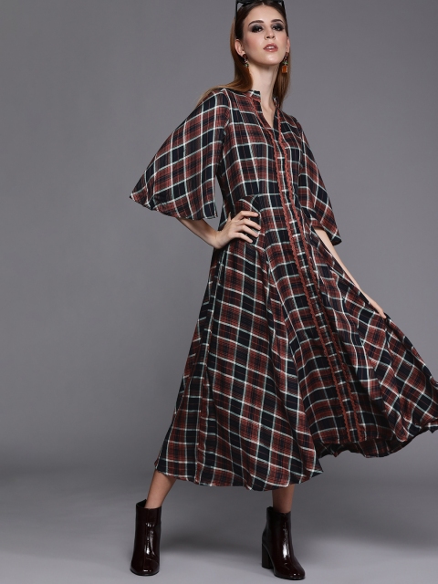 

Inddus Women Brown & Navy Blue Checked Fit and Flare Dress