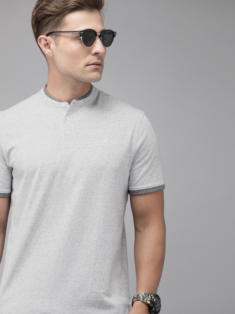 

Park Avenue Men White Slim Fit Self Design Henley Neck T-shirt
