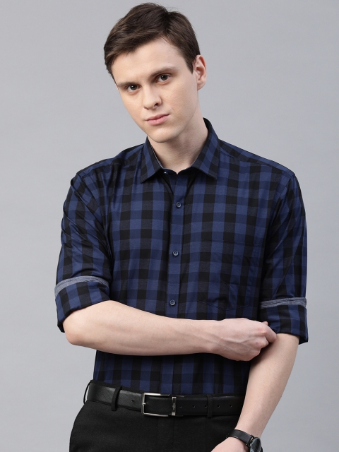 

Park Avenue Men Blue & Black Slim Fit Checked Formal Shirt