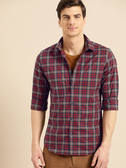 

United Colors of Benetton Men Red & Navy Blue Slim Fit Checked Casual Shirt