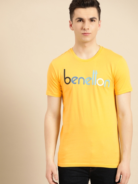 

United Colors of Benetton Men Yellow & Black Printed Round Neck T-shirt