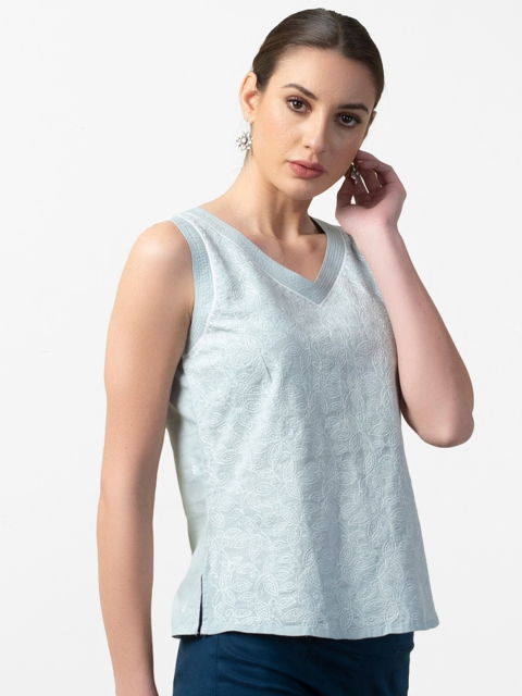 

Fabindia Grey & White Chikankari Embroidered Top