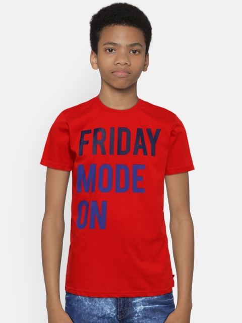 

United Colors of Benetton Boys Red & Blue Typography Printed Round Neck T-shirt