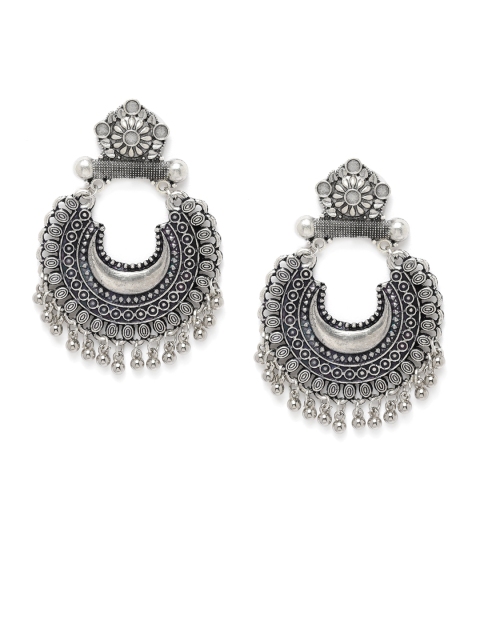 

Fida Silver-Toned Crescent Shaped Oxidised Chandbalis