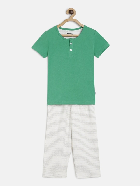 

mackly Boys Green & White Solid Night suit