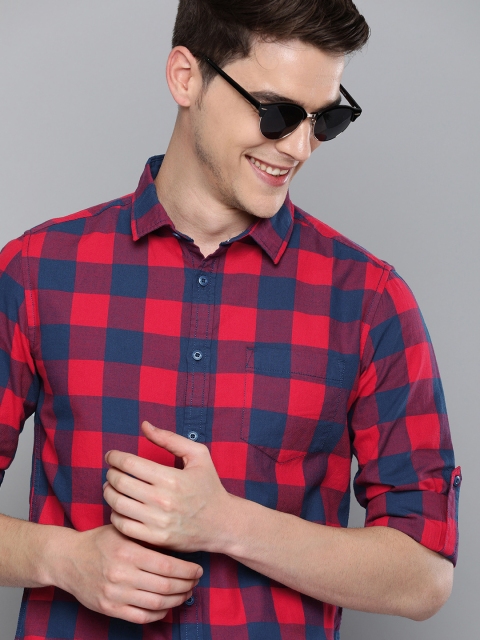 

HERE&NOW Men Red & Navy Blue Slim Fit Checked Casual Shirt