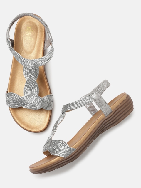 

Tresmode Women Silver-Toned Woven Design Open Toe Flats