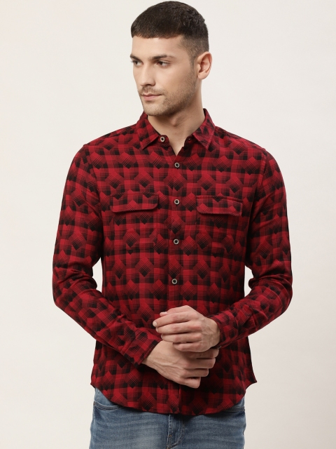 

United Colors of Benetton Men Red & Black Slim Fit Checked Casual Shirt