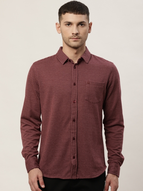 

United Colors of Benetton Men Maroon Dobby Slim Fit Self Design Casual Shirt