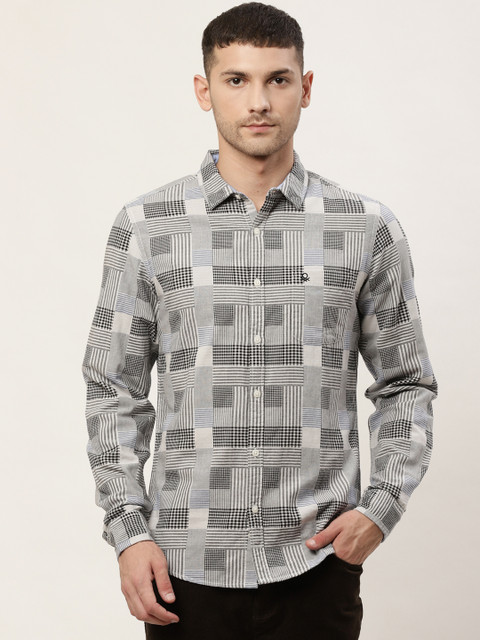 

United Colors of Benetton Men Grey & Off-White Slim Fit Checked Casual Shirt