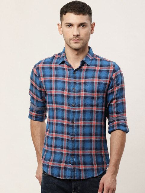 

United Colors of Benetton Men Blue & Coral Pink Twill Weave Slim Fit Checked Casual Shirt