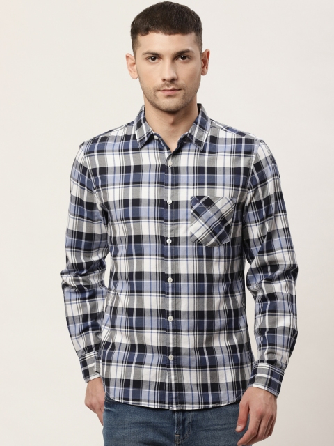 

United Colors of Benetton Men White & Blue Slim Fit Checked Casual Shirt