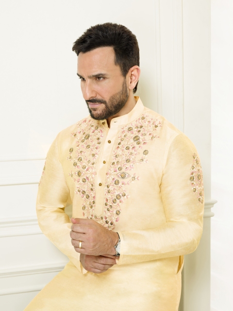 

House of Pataudi Men Cream-Coloured Yoke Design Embroidered Straight Kurta