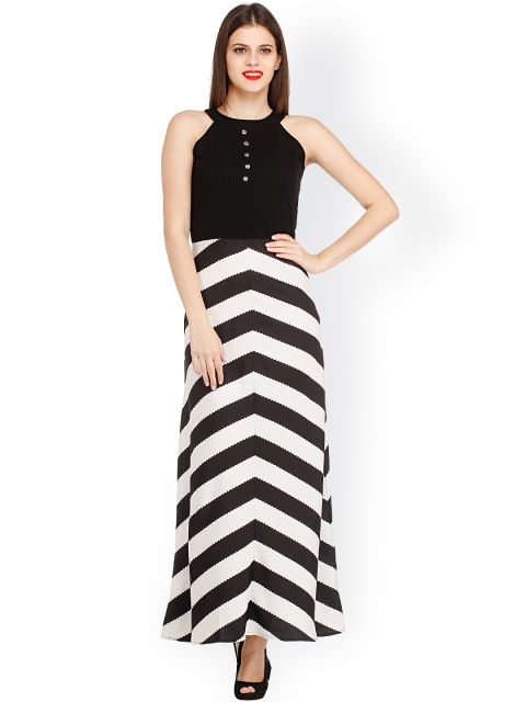 

Cottinfab Black & White Striped Maxi Dress