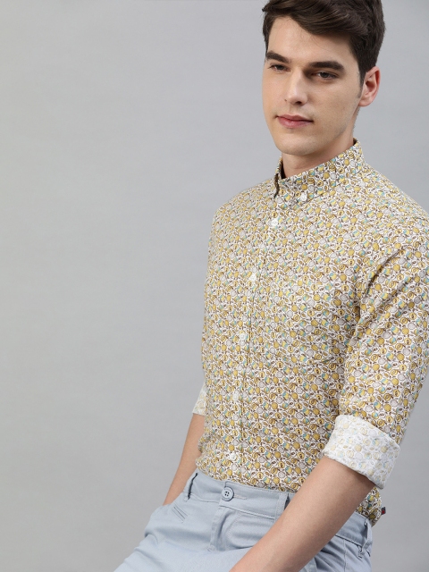 

TrueModa Men White & Yellow Slim Fit Printed Smart Causal Shirt