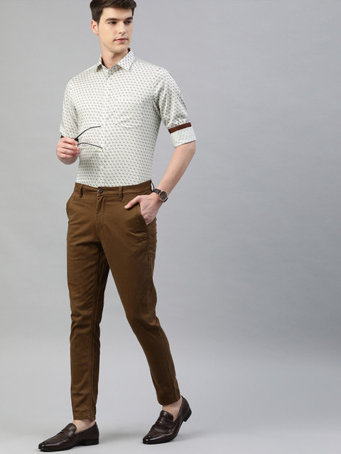 

TrueModa Men Off-White & Grey Slim Fit Printed Smart Casual Shirt