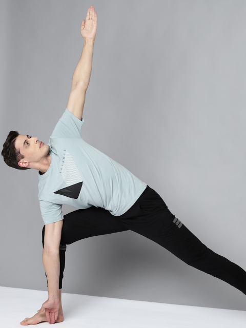 

HRX by Hrithik Roshan Men Blue Haze Printed Organic Yoga Tshirts