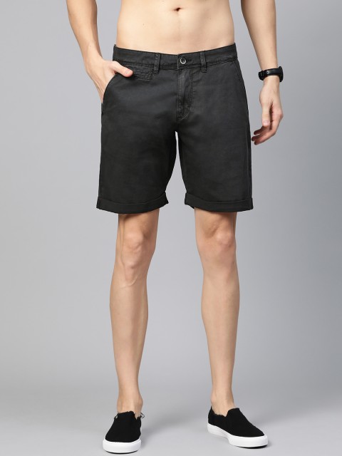 

Roadster Men Black Solid Regular Fit Chino Shorts